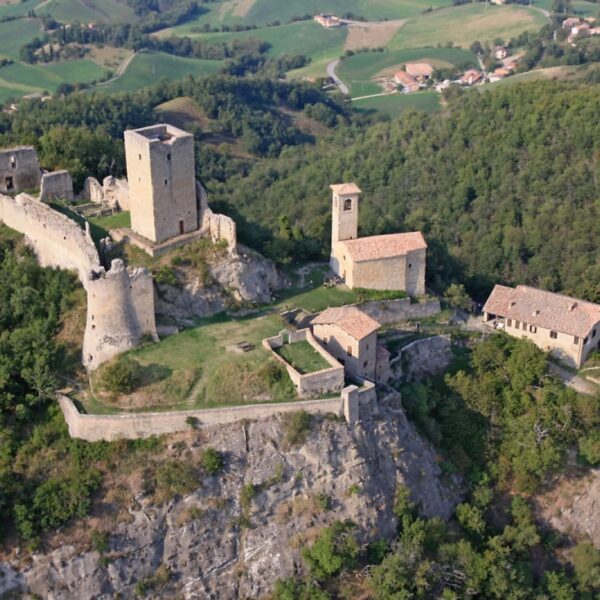 Castello-di-Carpineti-BORGODELBALSAMICO