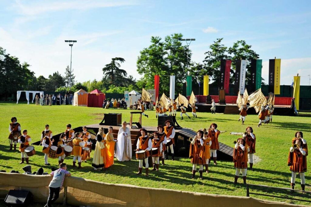 Historical-Matildic Corteo