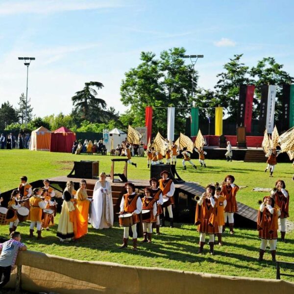 Corteo-Storico-Matildico