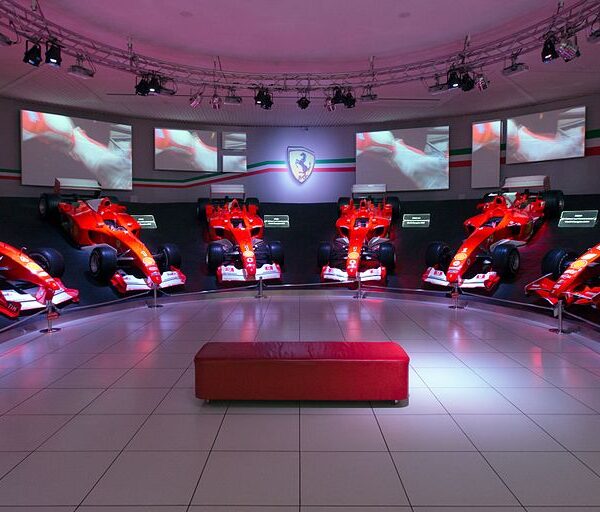 museo-ferrari-maranello